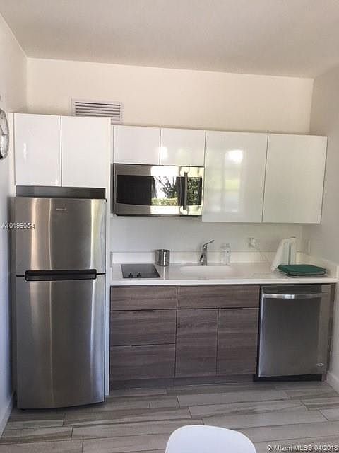 1st image of 1560 Meridian Ave APT 110
