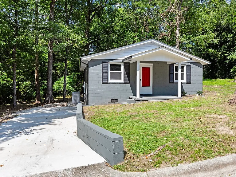 1424 Springbrook Dr — Photo 13