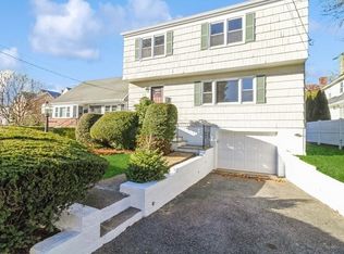 536 Tompkins Ave, Mamaroneck, NY 10543