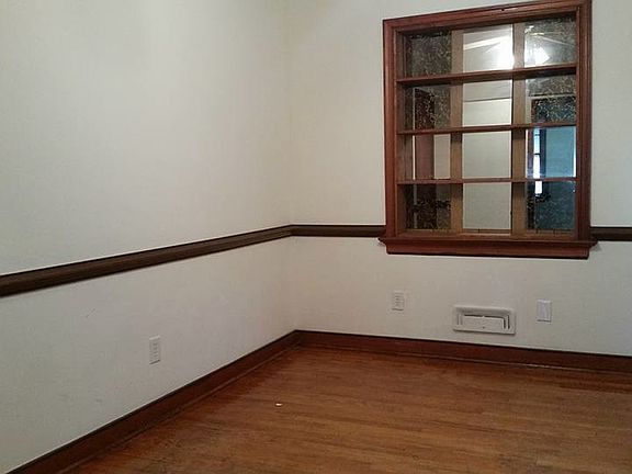 5th image of 4600 Delmont St