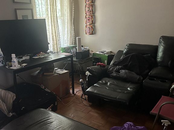 2nd image of 183 Pond Way #B