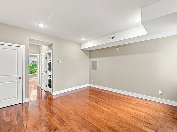 4th image of 1441 Point Breeze Ave #3F