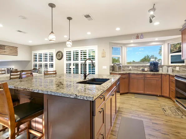122 S GALAXY Drive, Chandler, AZ 85226