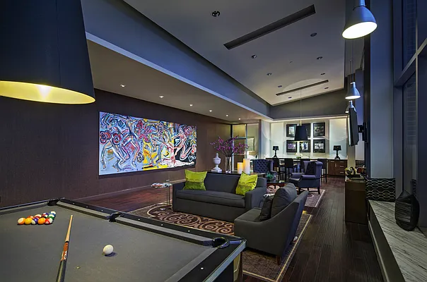 Rented by The Moinian Group | media 40