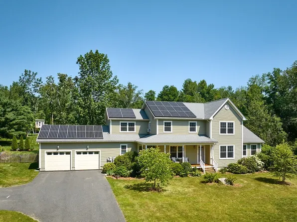 2 Deer Haven Dr, Haydenville, MA 01039