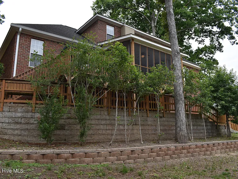 269 Foxfire Ct — Photo 29