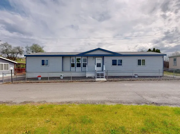 6805 Haag St, West Richland, WA 99353