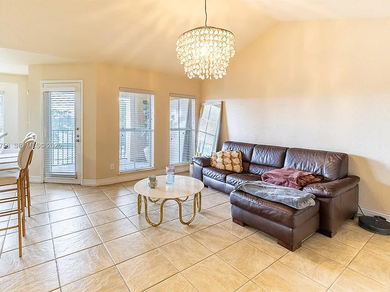 777 Riverside Dr #1537 — Photo 8