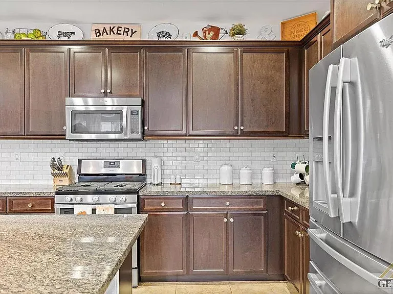 5809 Grizzly Peak Dr — Photo 17