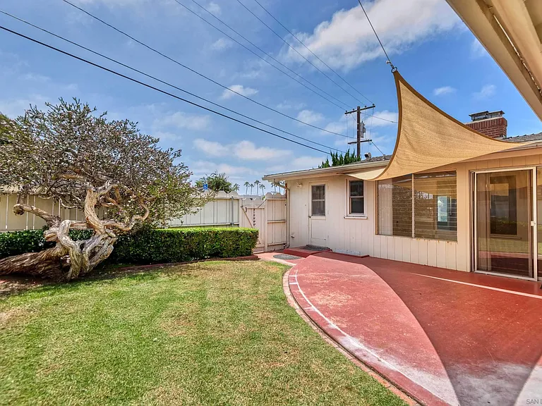 8405 Paseo Del Ocaso — Photo 21
