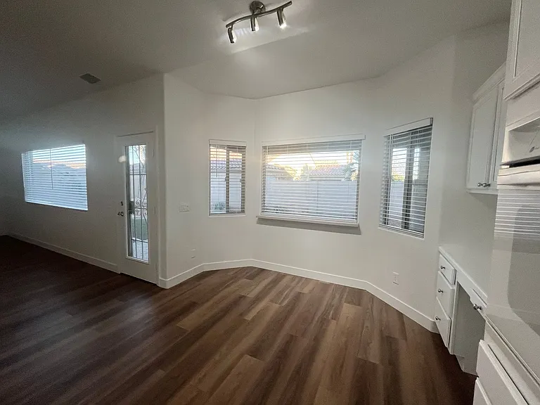 3816 Waynesvill St — Photo 17