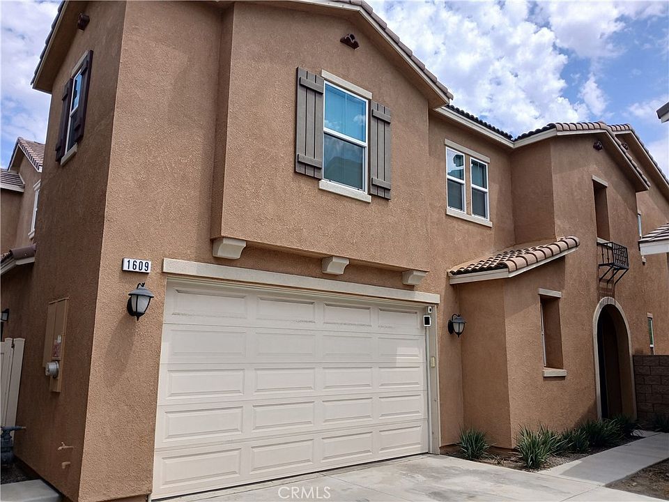 1st image of 1609 Mahogany Tree Pl