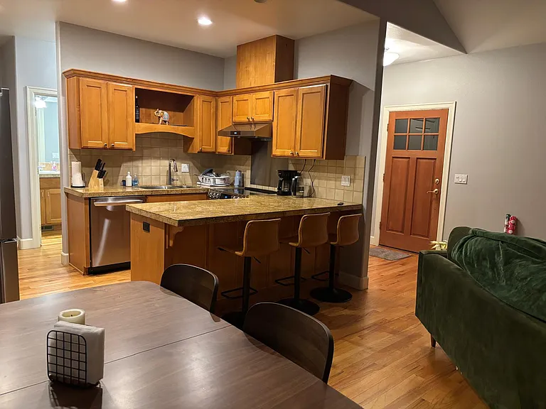 19314 SW Laurelhurst Way — Photo 10