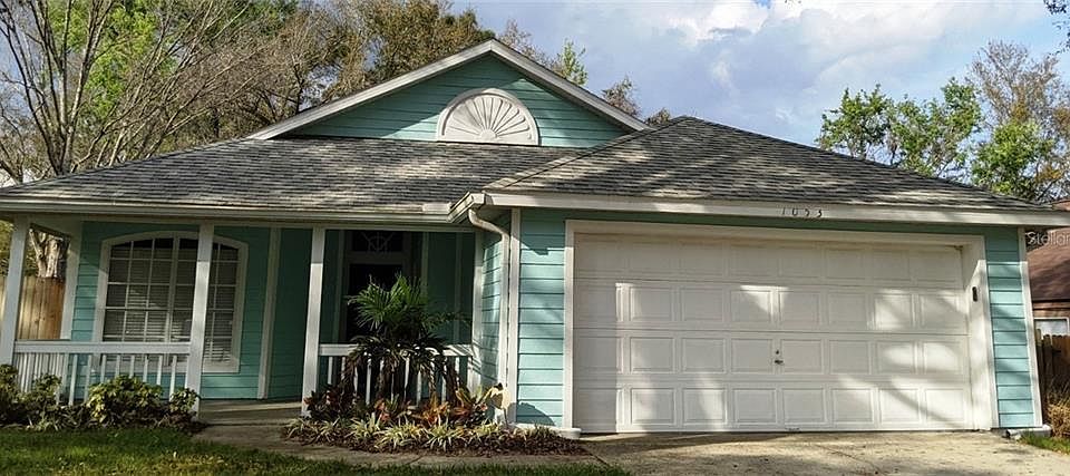 1st image of 1053 Royal Oaks Dr