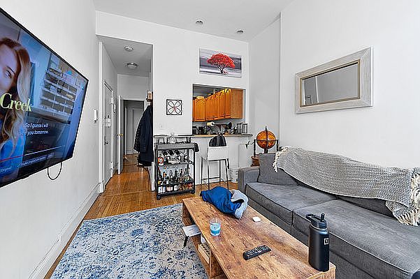 1st image of 203 E 82nd St APT 3