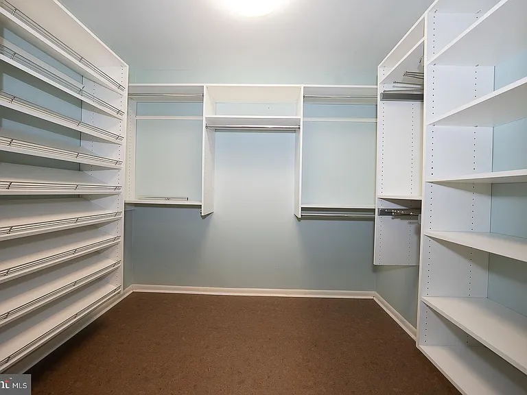 1640 Oakwood Dr #W-216 — Photo 29