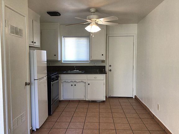 2nd image of 1962 Grand Ave APT A