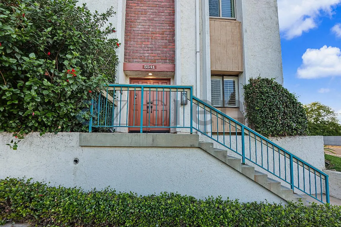 3 bed, 2400 sqft, $4,750 — Photo 3
