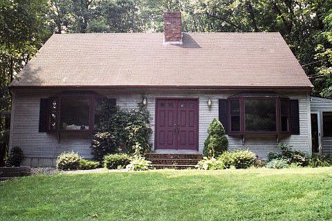 22 Valerie Dr