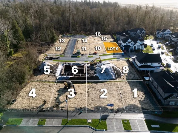 7662 156a St, Surrey, BC V3S 3P9