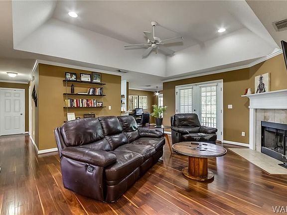 2nd image of 11089 Patton Cir