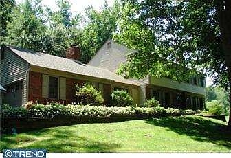 2nd image of 816 Nathan Hale Dr