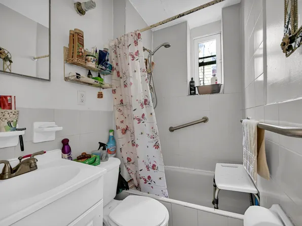 509 Monastery Place image 12 of 50