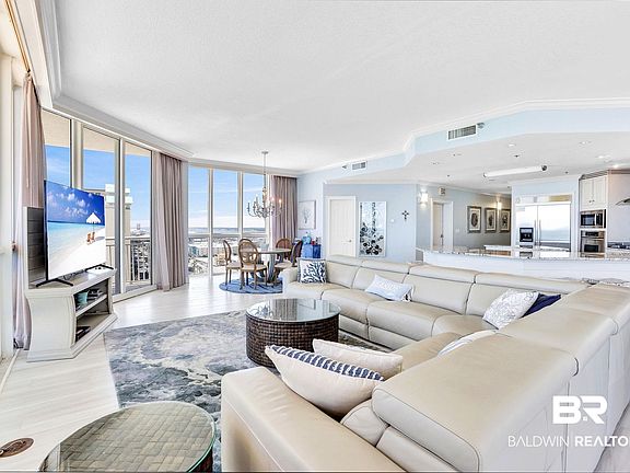 4th image of 825 W Beach Blvd #10