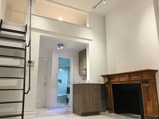 Rented by Aryeh Realty | media 50