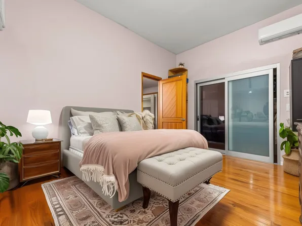 336 East 16th Street image 12 of 21