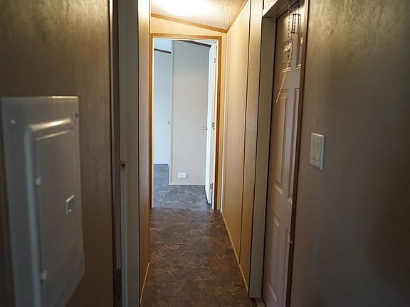 3rd image of 2007 Northwind Dr #8