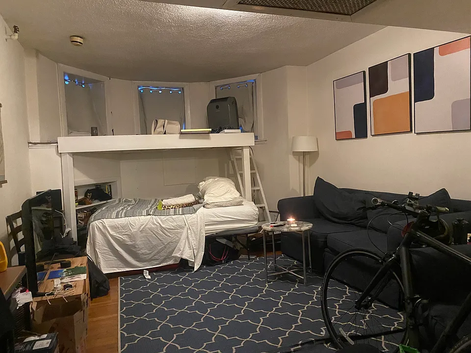 289 Newbury St #1