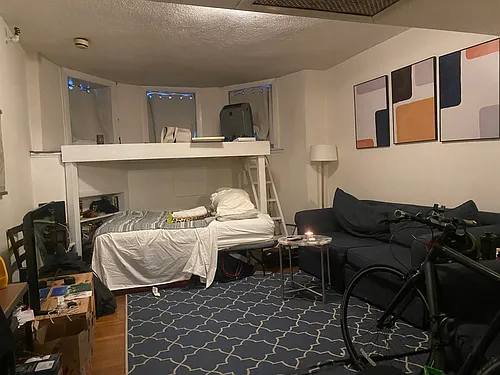 289 Newbury St Photo 1