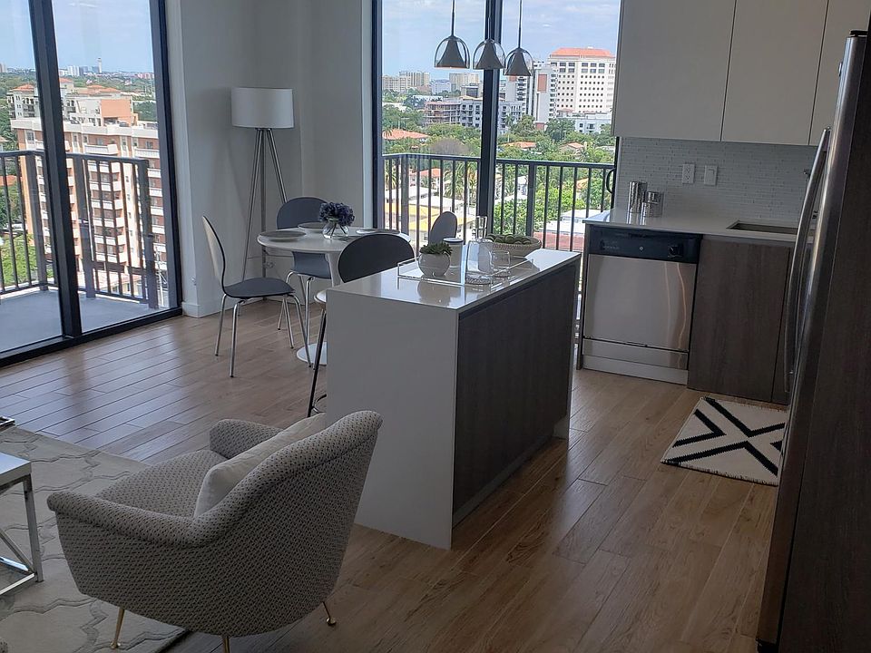 1st image of 1531 SW 37th Ave #7B1