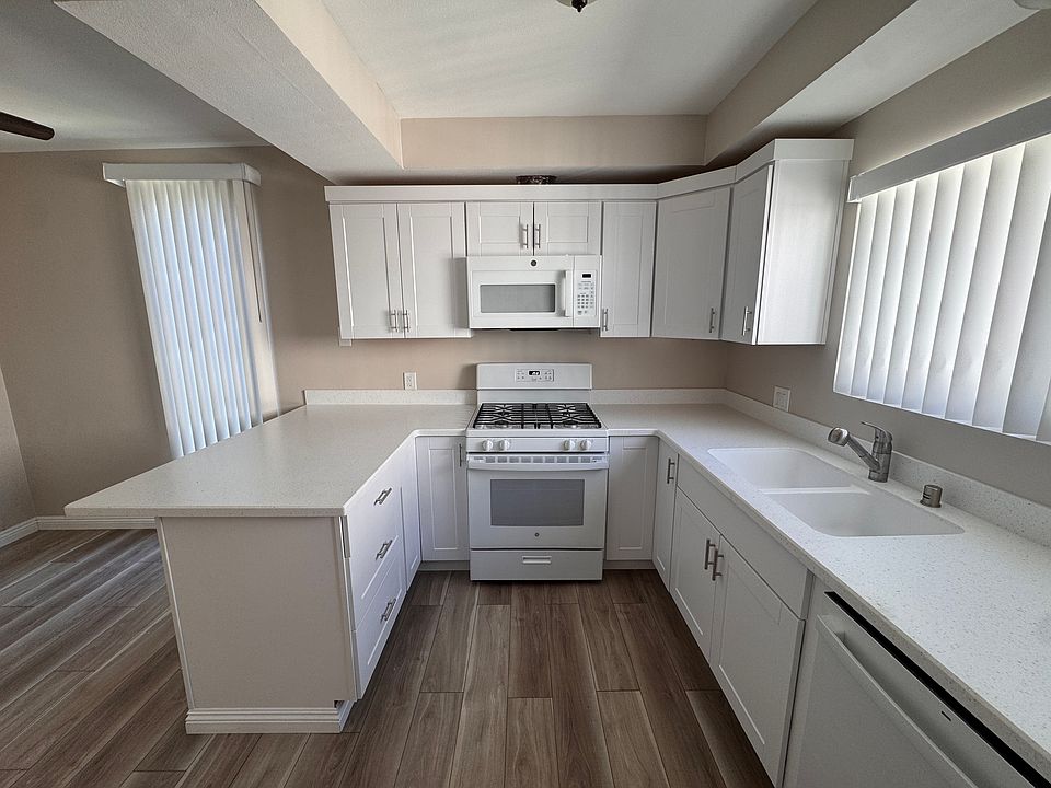 1st image of 348 W Milford St #4