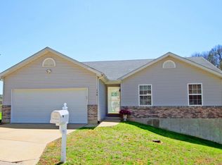 136 Country Club Parc Ct, Imperial, MO 63052