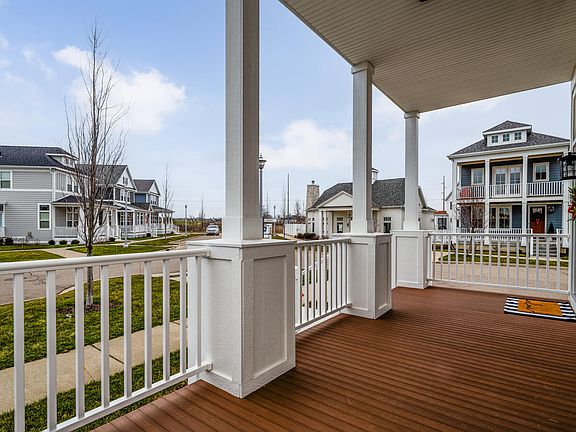 4th image of 251 Cavelier Ave