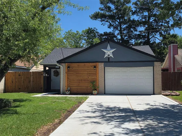 8646 Flower Path St, Houston, TX 77044