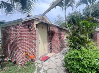 426 N E St, Lake Worth, FL 33460