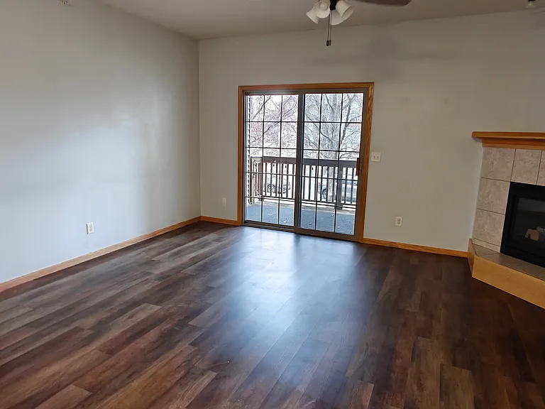 2853 Coral Ct #202 — Photo 2