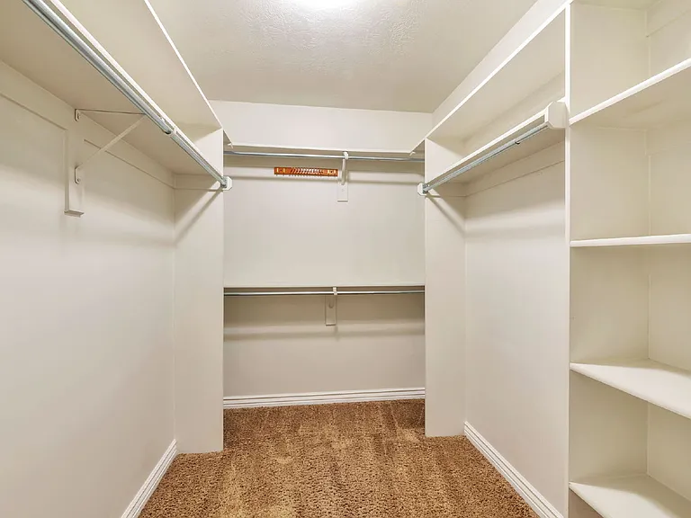 4497 Spring Meadow Dr — Photo 26