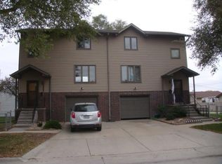 201 S 31st St, Council Bluffs, IA 51501