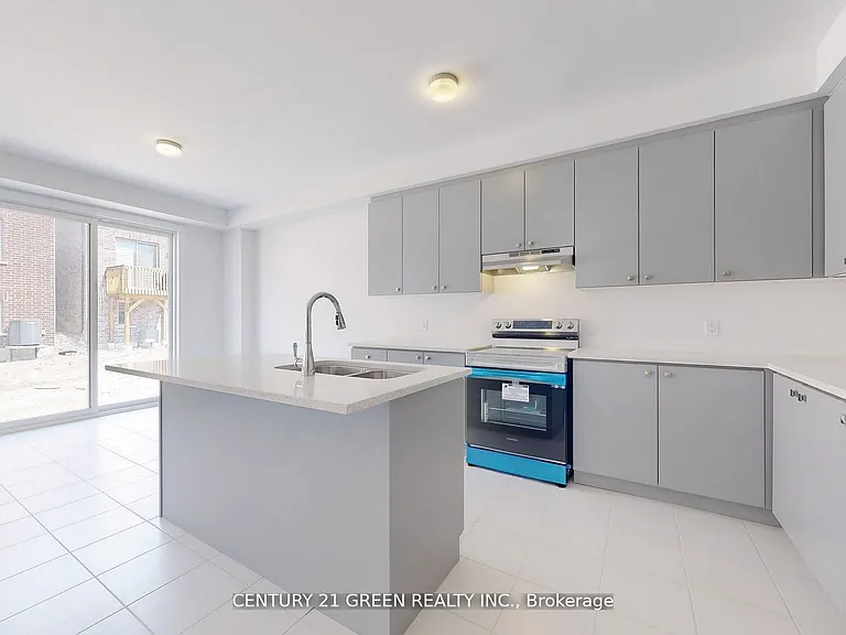 1000 Andrew Murdoch St — Photo 10