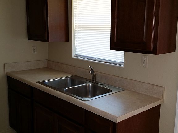 5th image of 6018 W Burke St