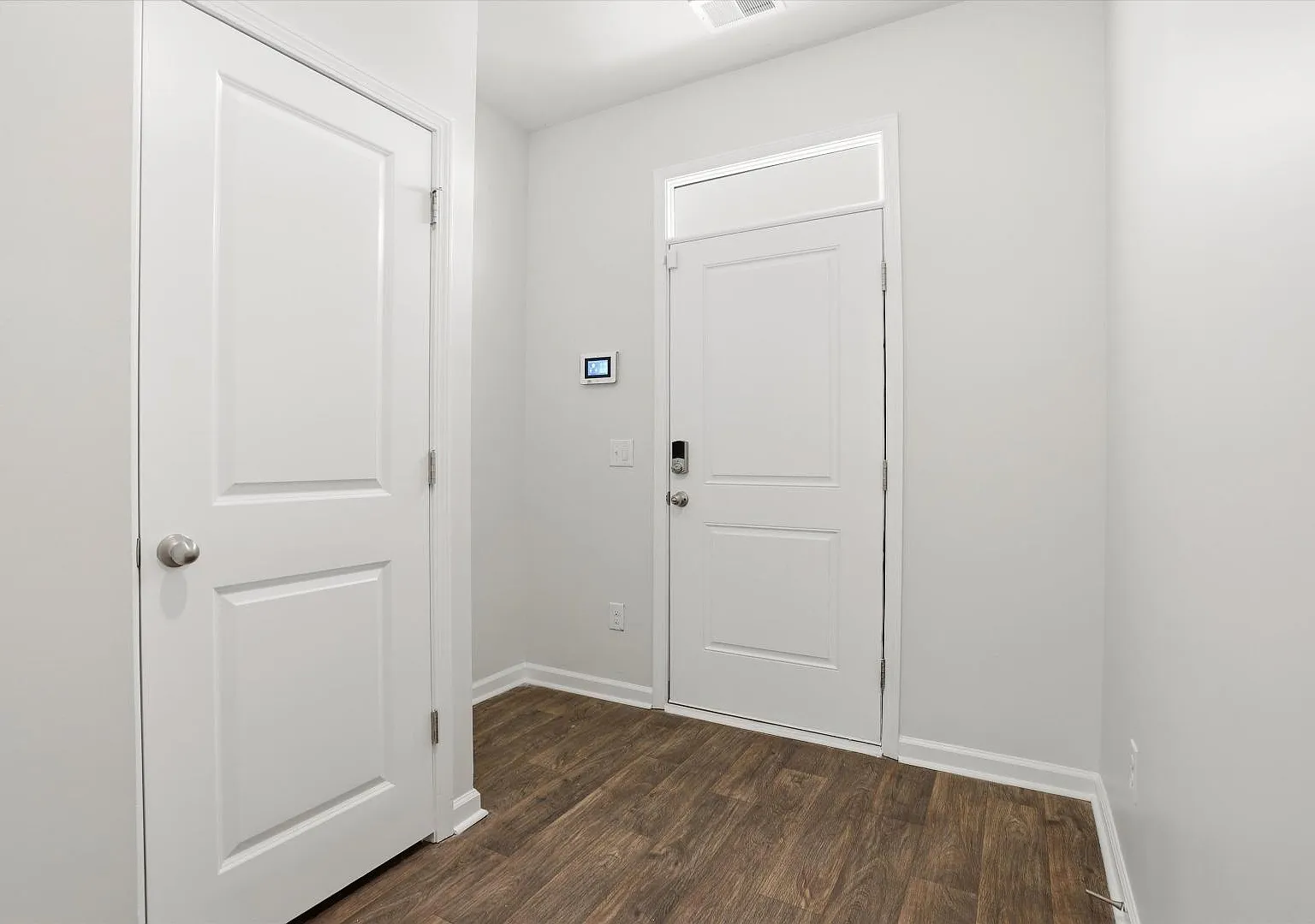 9773 Roseberry St — Photo 4