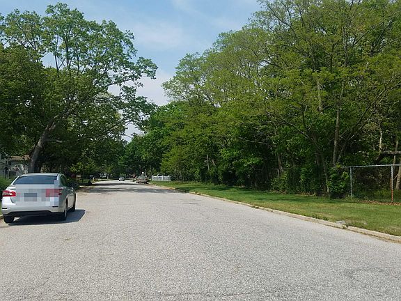 5th image of 38 Tremont Ave