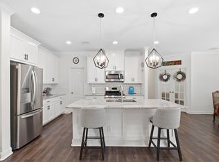 704 Water St, Webster, TX 77598