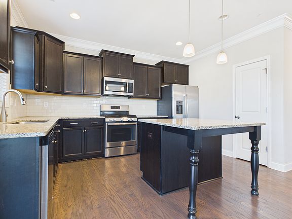 4th image of 8810 Douglas Palace Ct
