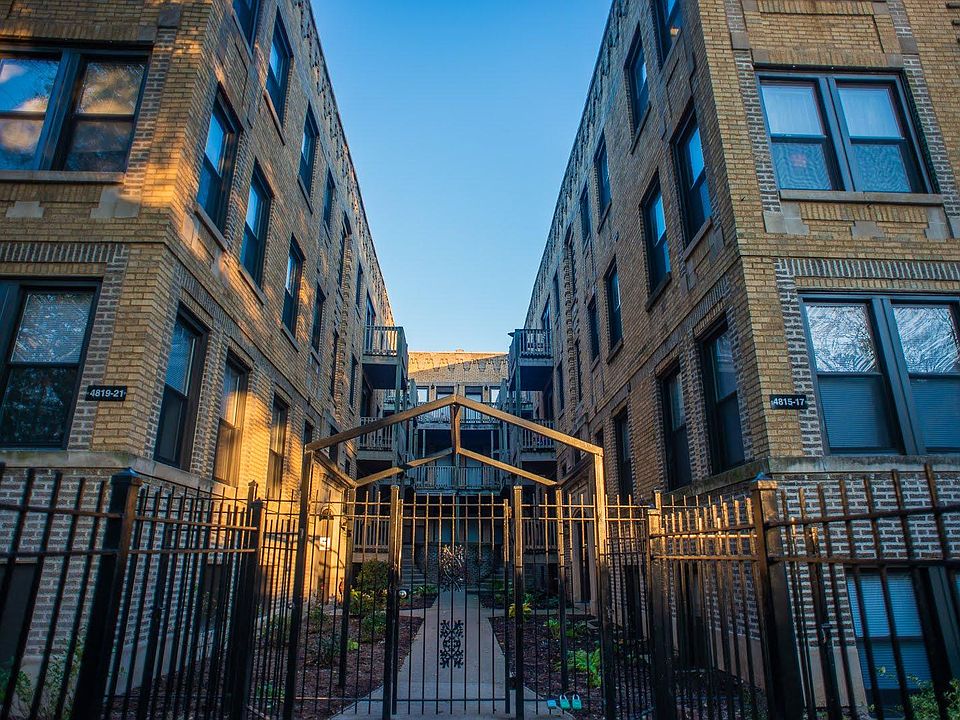 1st image of 4819 N Christiana Ave APT 1E