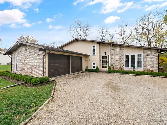 2nd image of 538 Knoll Dr